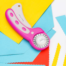 Load image into Gallery viewer, Pink 45mm Rotary Cutter +7 Replacement Blades Safety Lock Precise Cutting Sewing