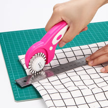 Load image into Gallery viewer, Pink 45mm Rotary Cutter +7 Replacement Blades Safety Lock Precise Cutting Sewing