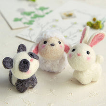 Load image into Gallery viewer, Needle Felting Kit 24 Colors Wool Roving Felt Starter Kit Tools with Fibre Yarn DIY