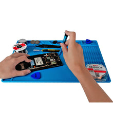 Load image into Gallery viewer, 13.8" * 9.8" Magnetic Soldering Silicone Heat Insulation Mat for BGA Iron Gun Workbench Cell Phone