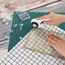 Load image into Gallery viewer, 45mm Rotary Cutter Tool Kit A3 Cutting Mat Patchwork Ruler 10 Clips Spare Blades
